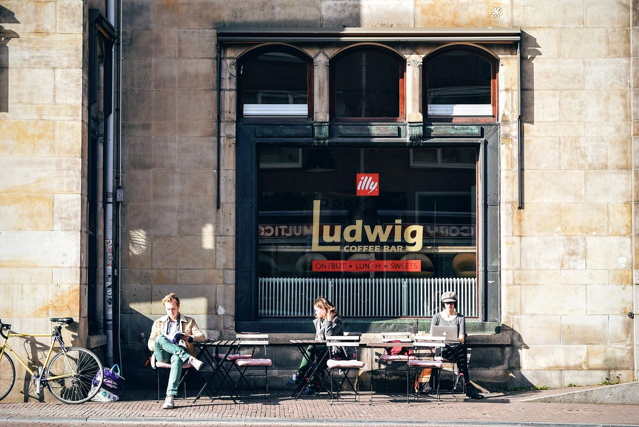 usaha warung kopi